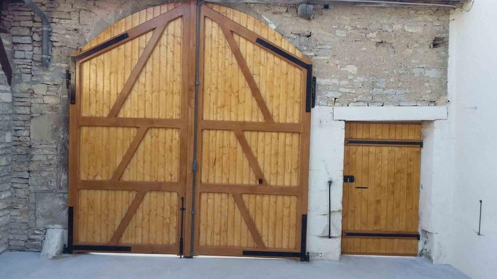 Porte de grange près de Troyes