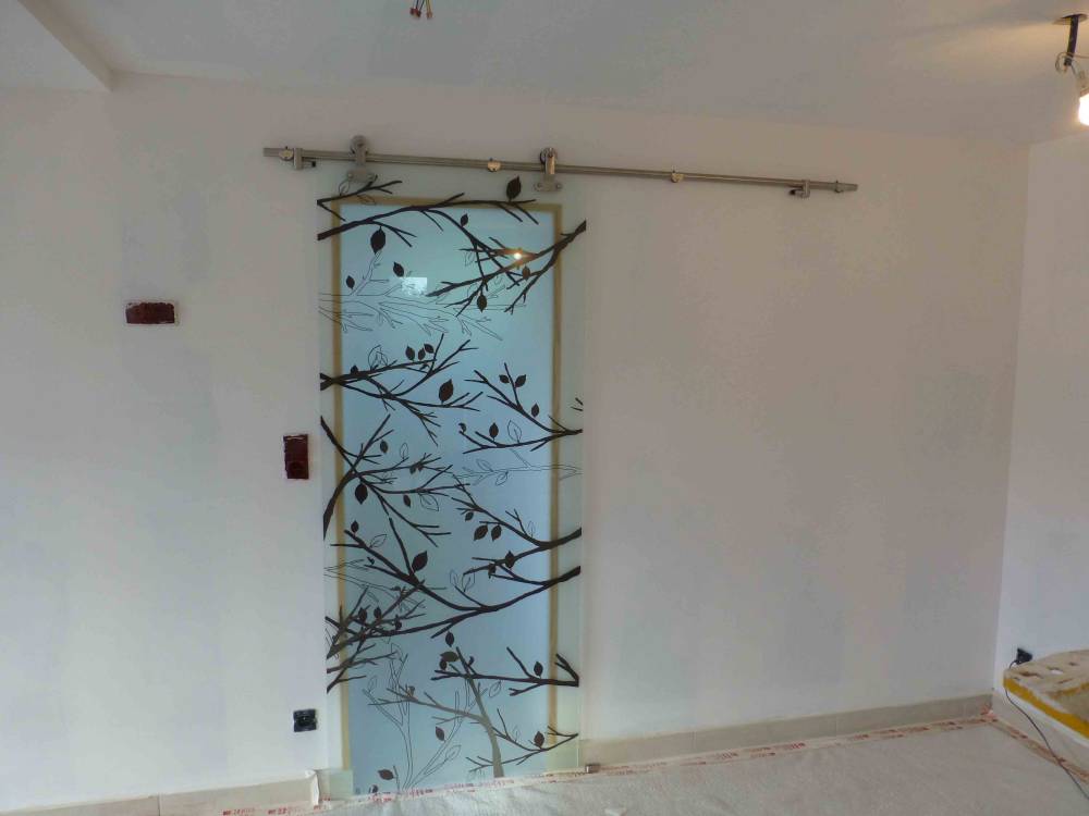 70.Porte coulissante en verre en applique (2)
