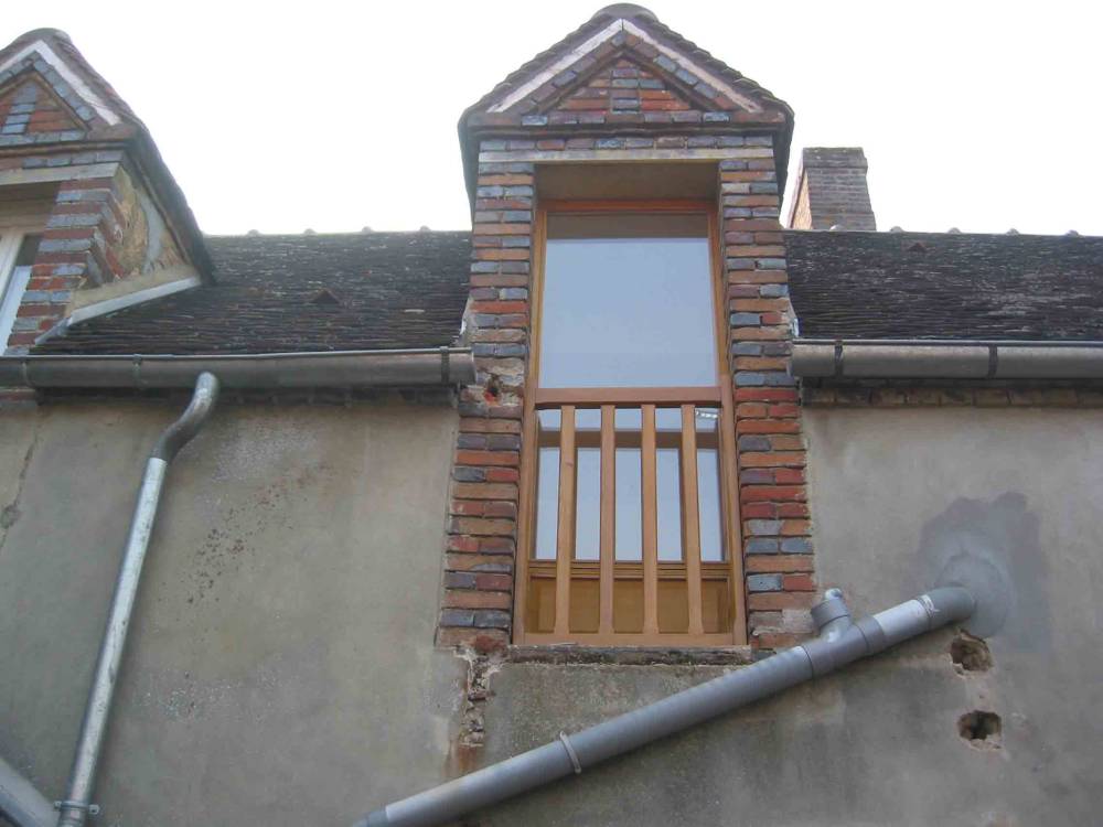 100.FENETRE à Rigny le Ferron