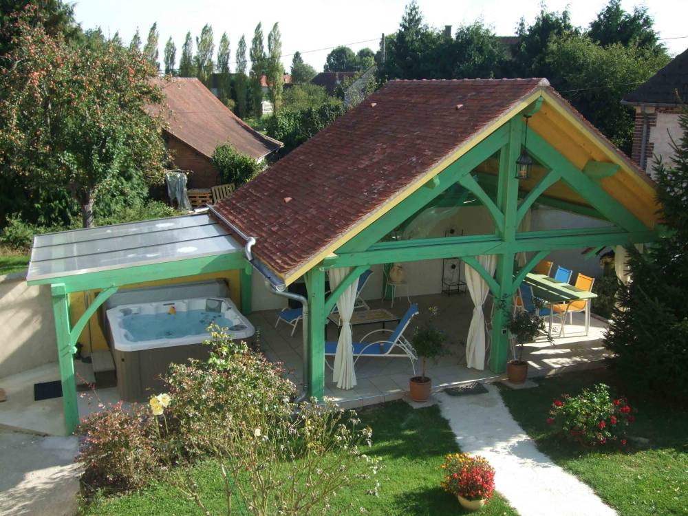 CHARPENTE D'ABRI DE JARDIN