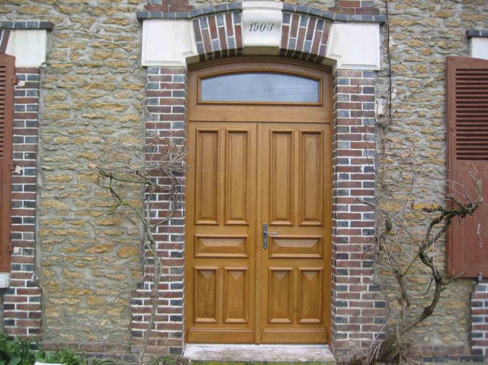 Porte près de Troyes
